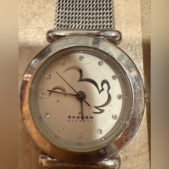 Skagen‎ Denmark Ladies Classic Mickey Mouse Limited Edition Watch 25mm - Picture 1 of 6